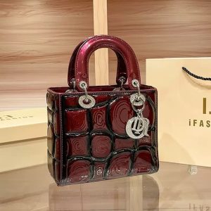 Hand bag